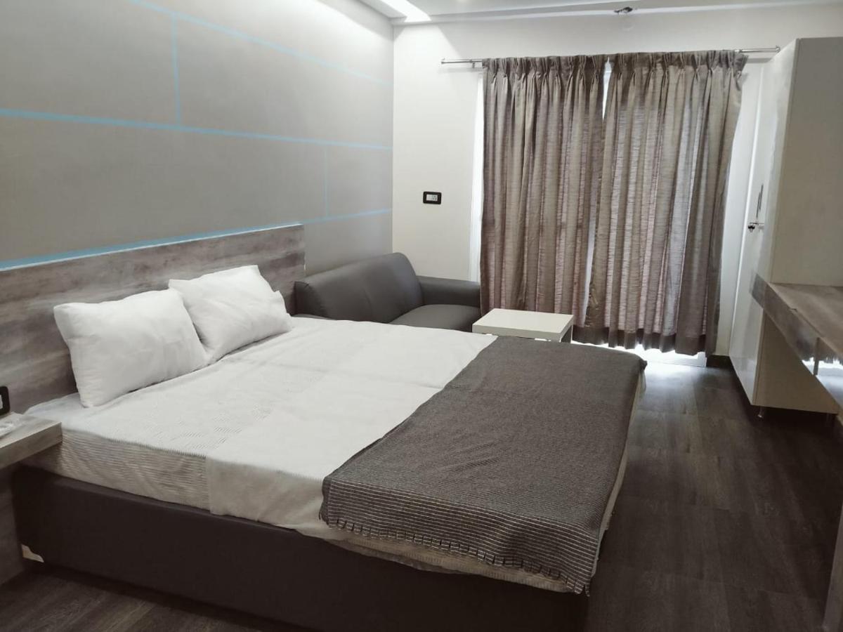 Restel Studio Flats Χιντεραμπάντ Εξωτερικό φωτογραφία