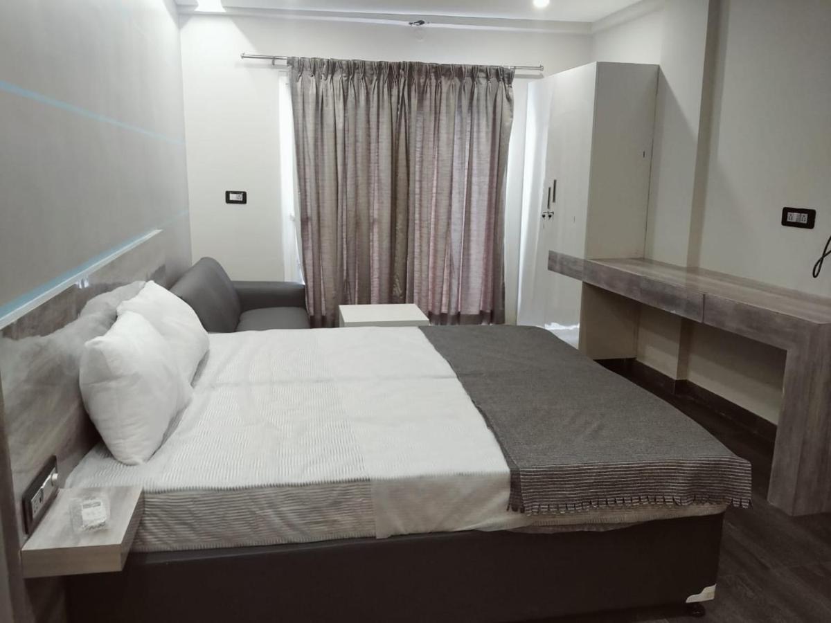 Restel Studio Flats Χιντεραμπάντ Εξωτερικό φωτογραφία