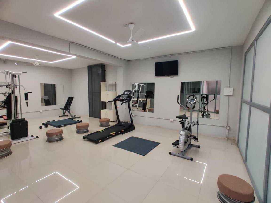 Restel Studio Flats Χιντεραμπάντ Εξωτερικό φωτογραφία